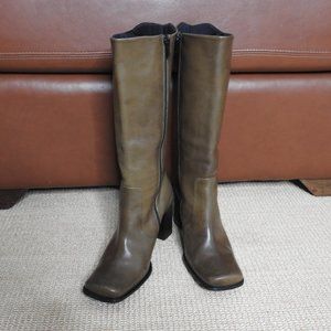 Size 6.5 Womens Kenneth Cole Flex Maniac LE Leather Boots with 3" heel